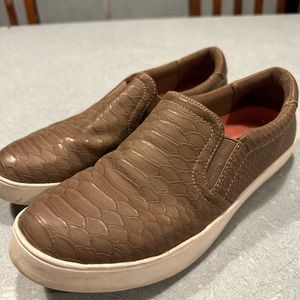 Dr Scholl’s leather slip on shoes women’s size 7